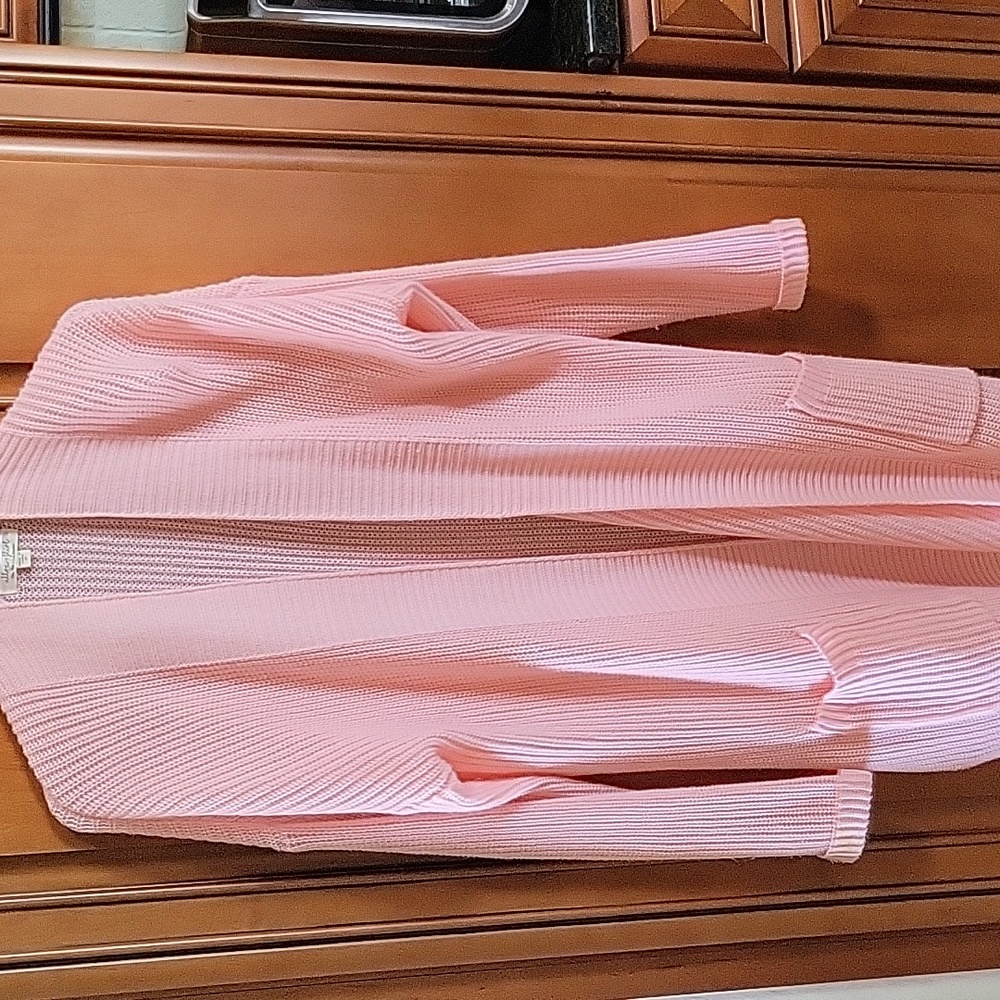 Women's pink sweater